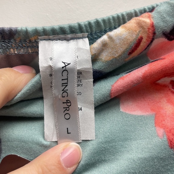 Floral Maxi Dress - Picture 3 of 3